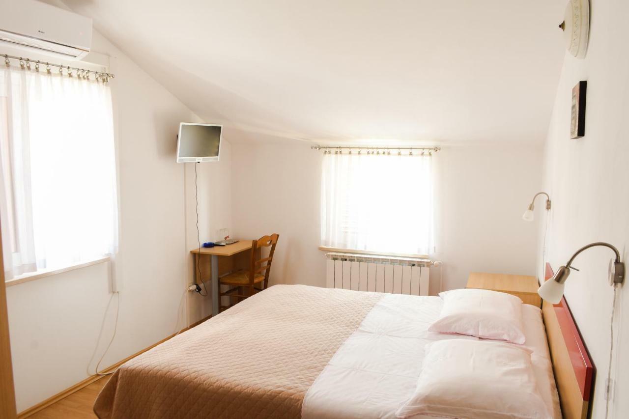 Rooms Ljubica Крес Екстериор снимка